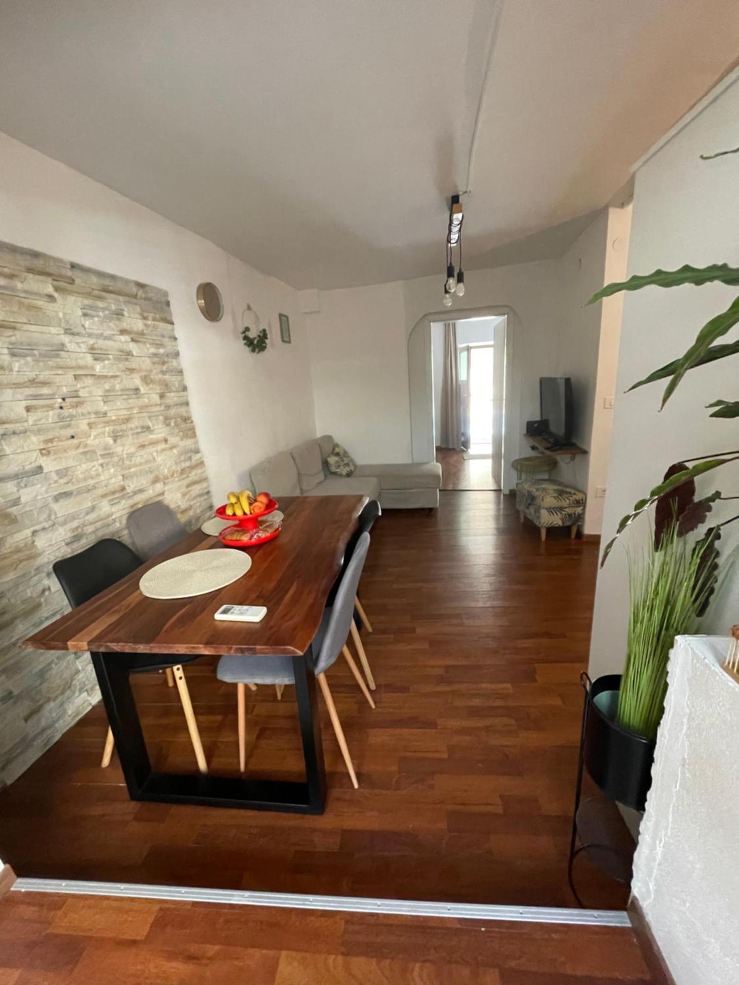 Apartma Ella 코페르 외부 사진
